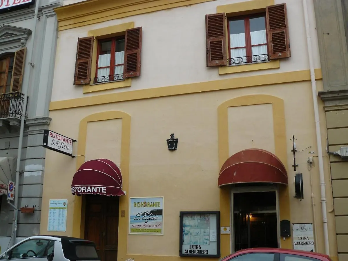 Cagliari Novecento Hotell 2*,